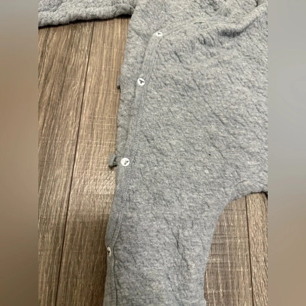 Burt's Bees Gray Quilted Organic Cotton One Piece Long Sleeve Romper Baby 3/6M